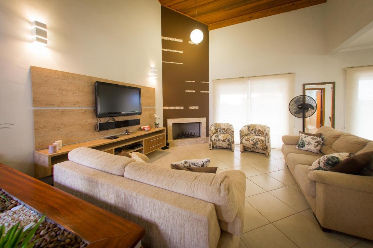 Linda Casa De Campo - Proximo A Sp - Wi-Fi Gratis Бом Жезус дус Пердоес Екстериор снимка